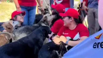 OXXO fortalece labores del albergue “Narices Frías” con limpieza y donativos