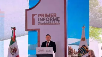   El gobernador Alejandro Armenta entregó su primer informe de gobierno al Congreso del Estado, y leyó un mensaje político contra el neoliberalismo en el Eco Parque Metropolitano.  “Estos son los tres pilares: seguridad, justicia y riqueza comunitaria (…) Hemos actuado con visión de Estado, pensando siempre en el futuro de las próximas generaciones y en la obligación irrenunciable a gobernar para todas y para todos.  El gobernador enfatizó que se ha actuado con visión de Estado y se refirió a los esquemas d