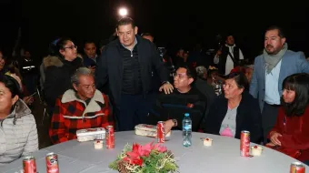 No tienes a dónde ir; habrá Cena de Navidad y de Año Nuevo en el Centro Expositor