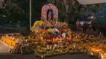 Altar de 7 toneladas de fruta honra a la Virgen de Guadalupe en Atlixco