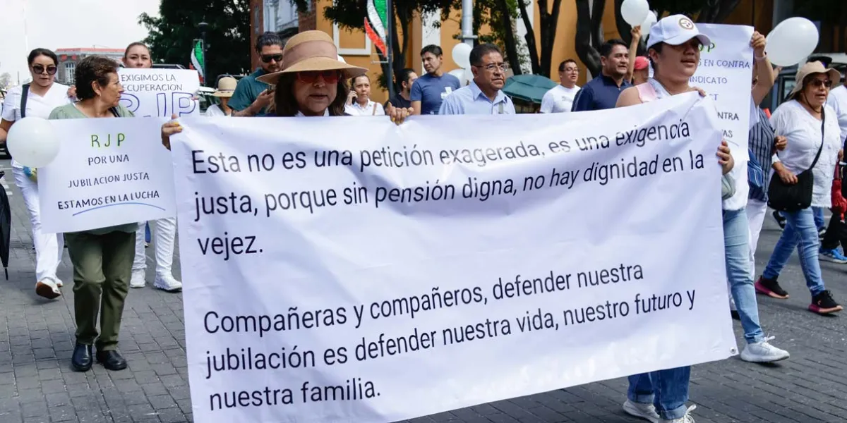 Exigen sindicalizados del IMSS mejores condiciones económicas en su retiro