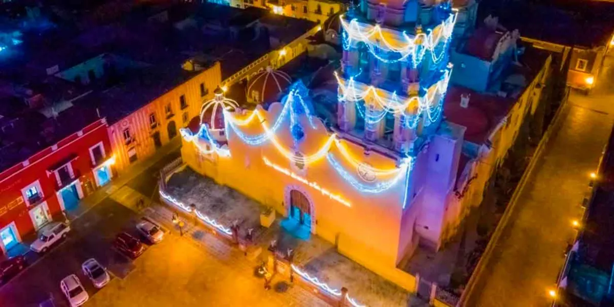 Atlixco: roban reflectores del templo de Santa María de la Natividad en pleno centro histórico