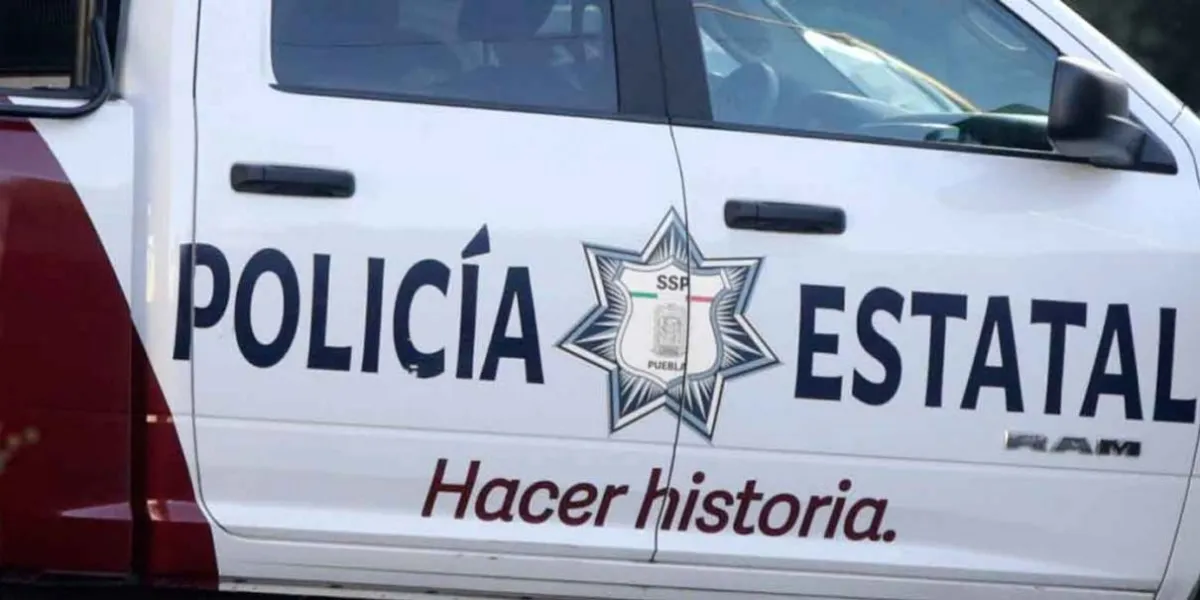 Vecinos persiguen y golpean a presunto exhibicionista en Totimehuacán