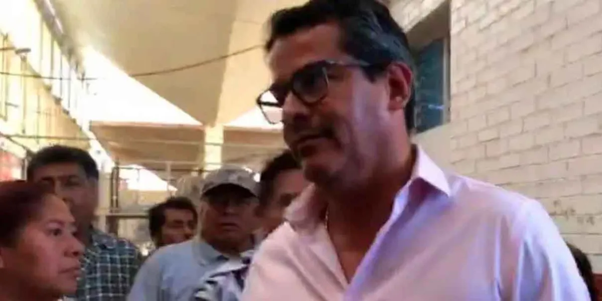 Bloqueo en mercado La Purísima de Tehuacán termina con relevo en la administración