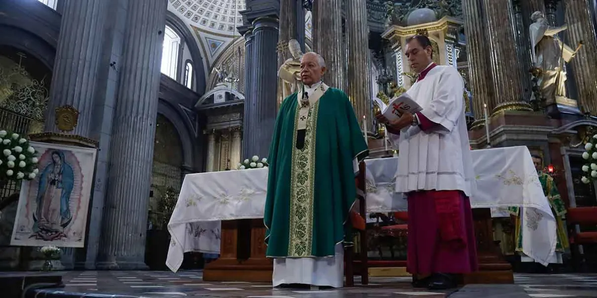Catedral de Puebla celebra misa por la creación y dedica oración a adultos mayores