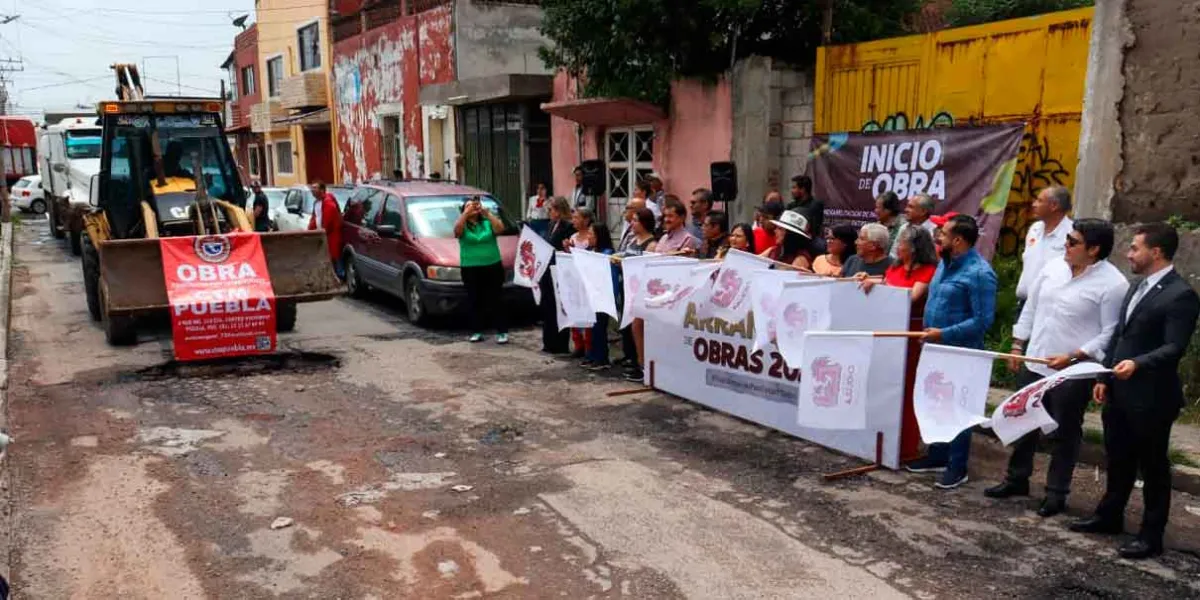 Continúa Gobierno de Tonantzin Fernández rehabilitando calles de San Pedro Cholula