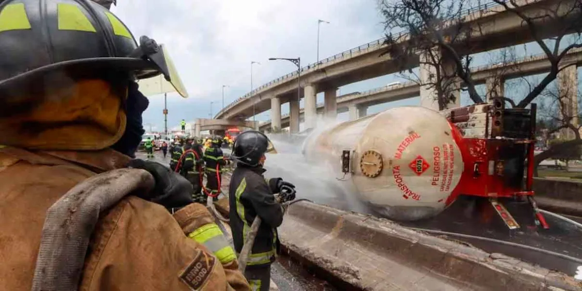 Familias de víctimas en Iztapalapa exigen a Silza cumplir con reparación del daño tras explosión de pipa de gas