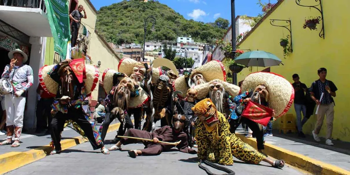 Tradicional Convite en Atlixco rumbo a los 60 años del Huey Atlixcáyotl