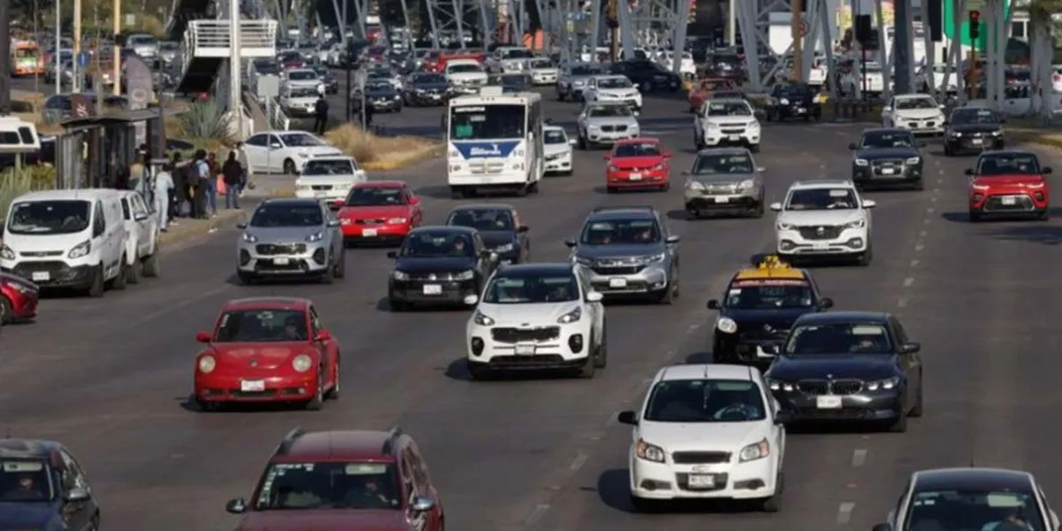 Puebla enfrenta crecimiento urbano acelerado: proponen soluciones en transporte y vialidades