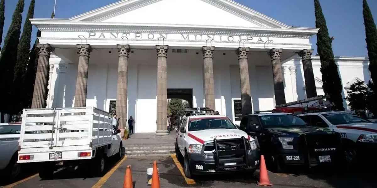 374 elementos y 57 patrullas en vigilancia permanente en panteones de la ciudad