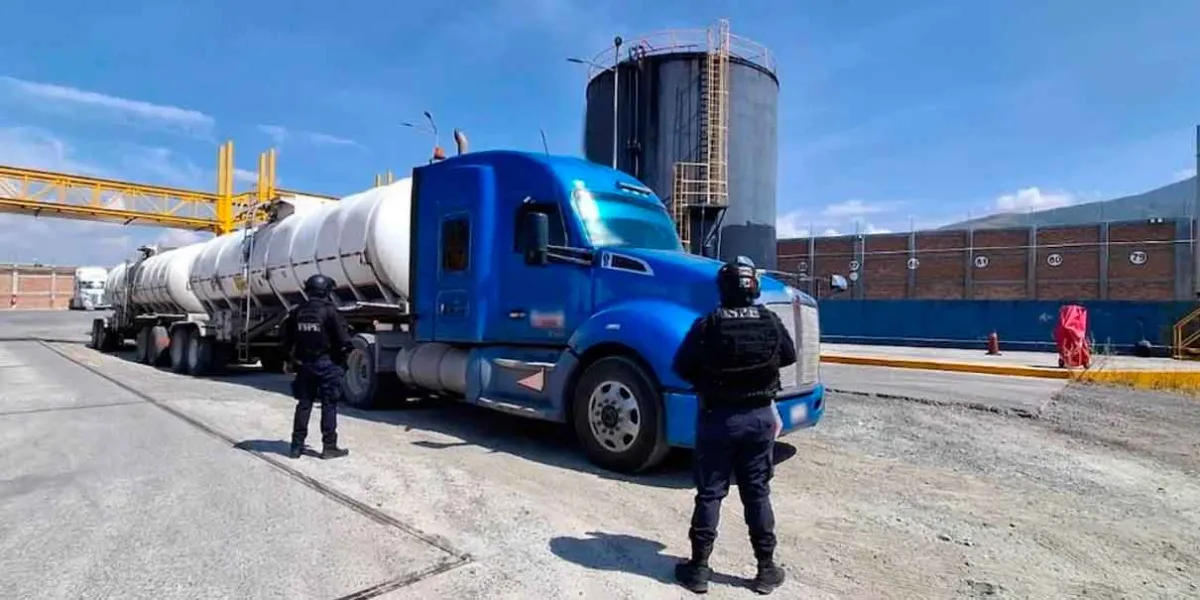 Aseguran en Guanajuato 1.6 millones de litros de combustible ilegal 
