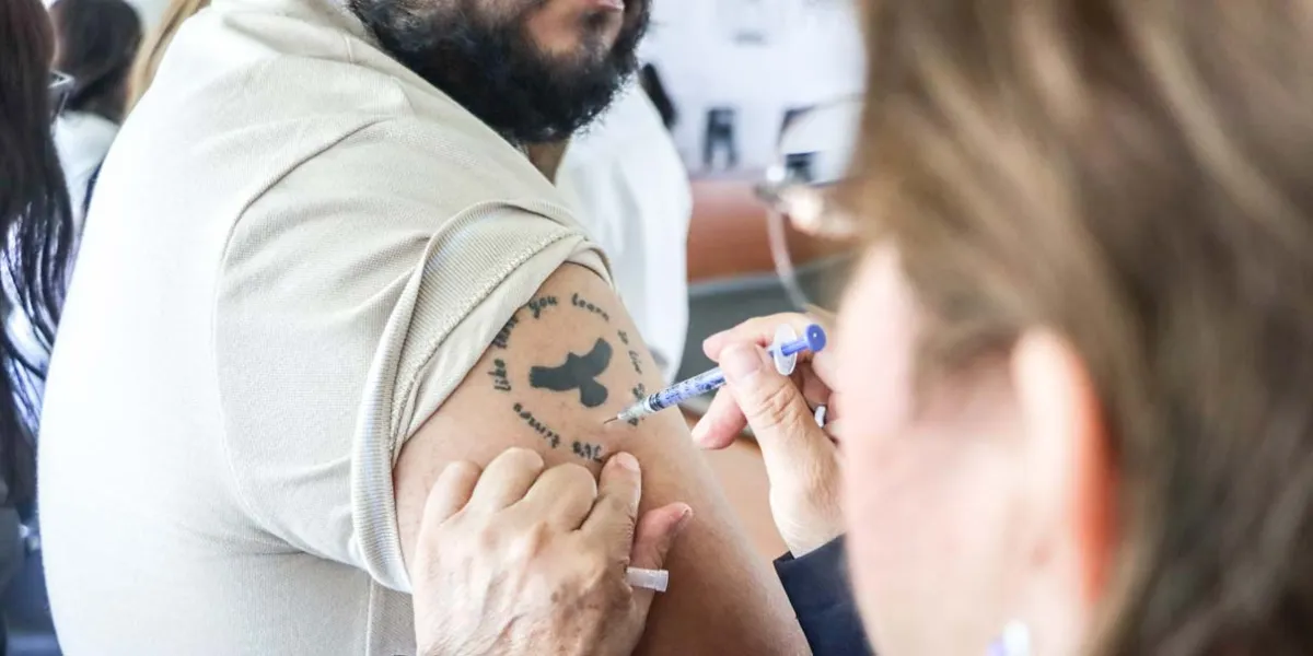 En Puebla ya se aplican las vacunas contra la Influenza, Covid y Neumococo