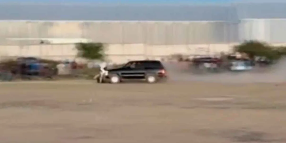 VIDEO Camioneta irrumpe en cancha de futbol y arrolla a dos personas en Dolores Hidalgo; el presunto responsable fue detenido