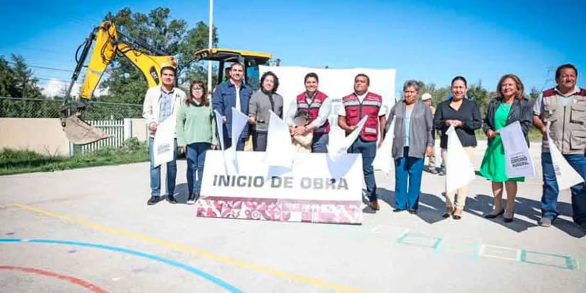 Inaugura Omar Muñoz arco techo y techado en instituciones educativas de Cuautlancingo