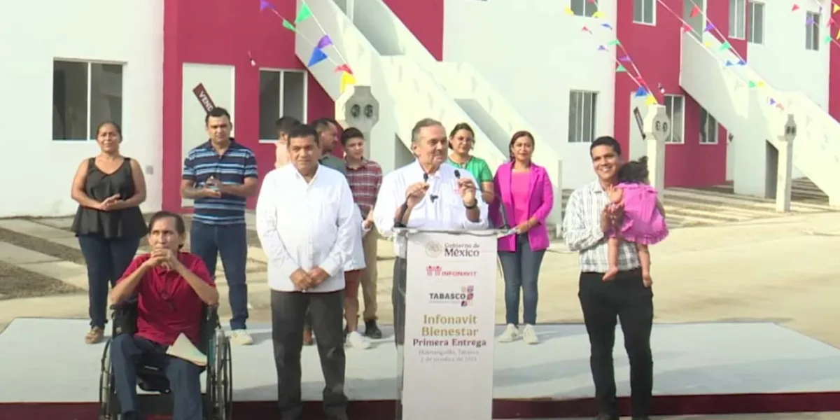 Infonavit entrega primeras casas del programa Vivienda para el Bienestar en Tabasco