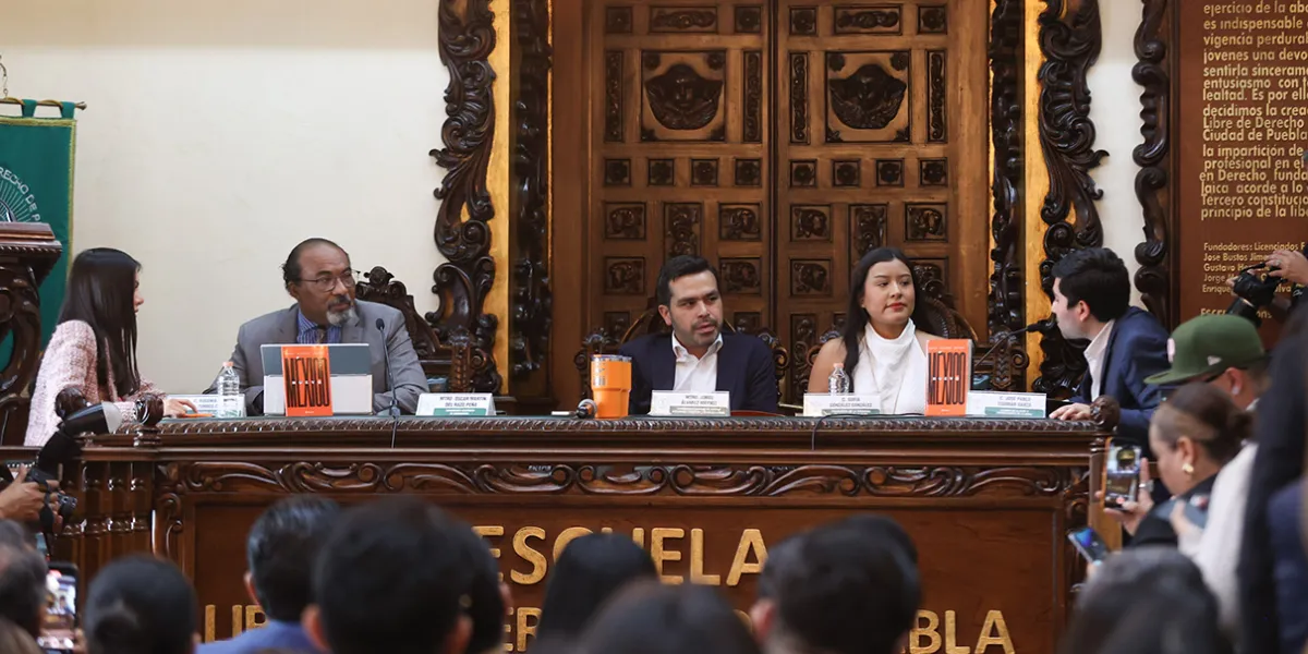 Máynez contradice a la dirigencia estatal y no descarta alianzas en Puebla