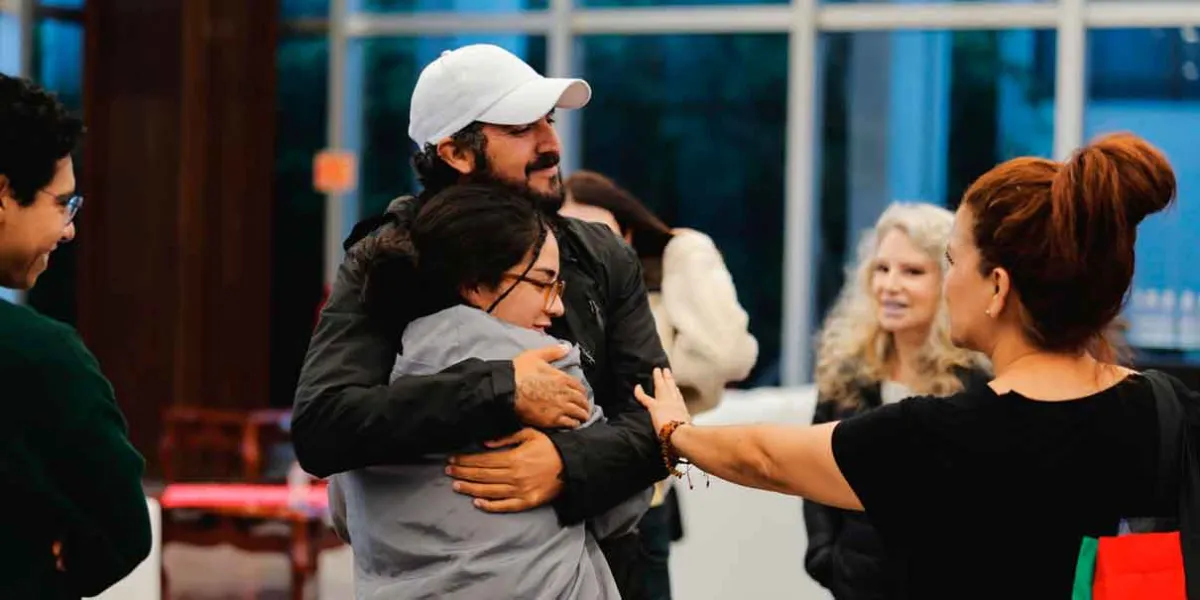 Llegan a México los seis connacionales detenidos en Israel tras misión humanitaria en Gaza