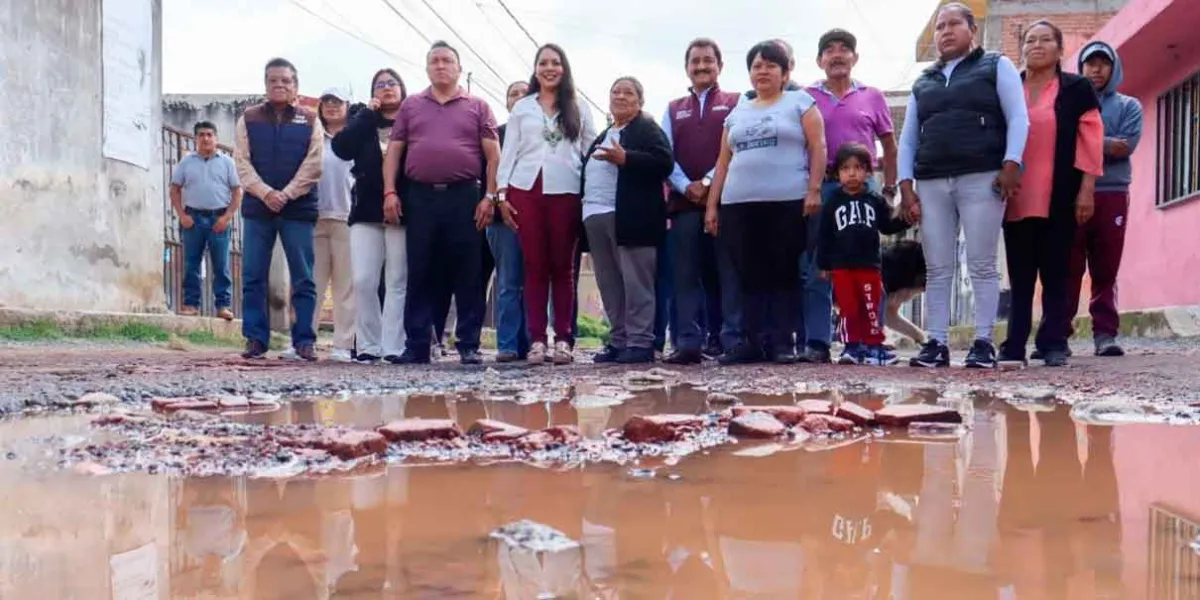"No sólo pavimentamos calles, dignificamos la vida de las y los cholultecas": Tonantzin Fernández