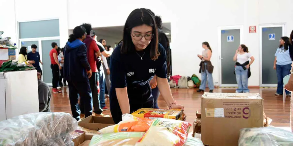 Recibe BUAP 60 toneladas de víveres por parte de la UNAM para damnificados de la Sierra Norte
