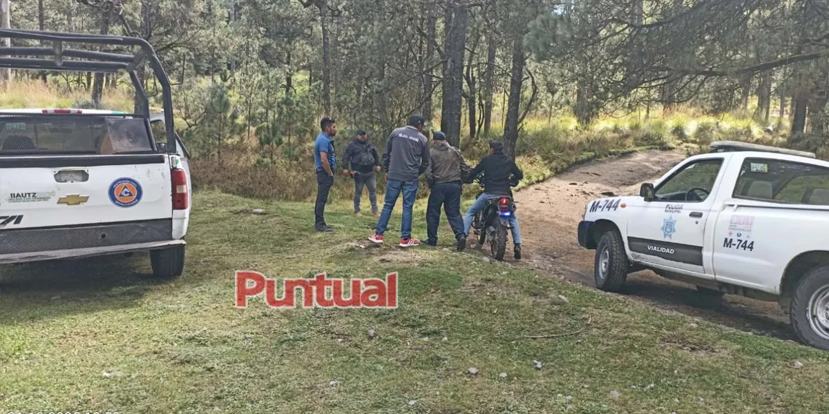 Salvan con vida a hombre extraviado en en zona montañosa de San Agustín Atzompa