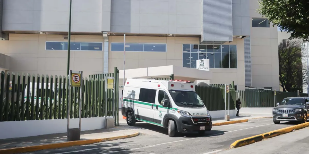 Trasladan a los primeros pacientes al IMSS San Alejandro