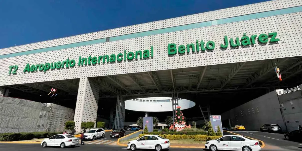 Uber no puede cargar pasaje en AICM ni AIFA pese a suspensión definitiva, aclara la SICT