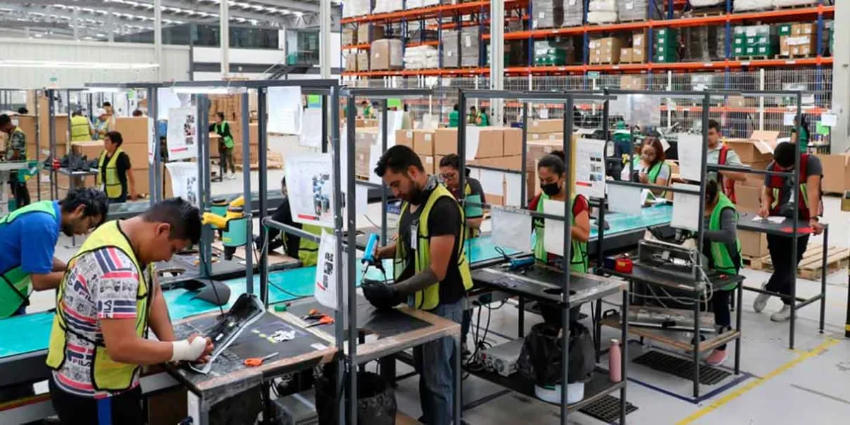 Ajustes laborales en Puebla: FROC-Conlabor alerta sobre impacto en sector manufacturero