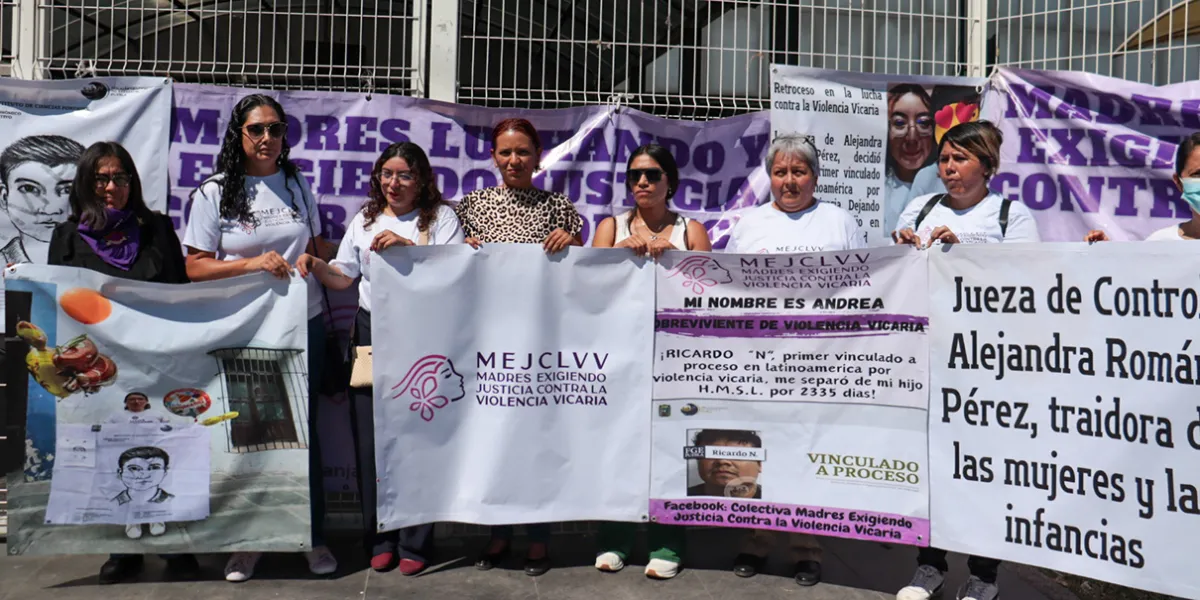 Andrea Lezama acusa a jueza de liberar a su agresor y exige justicia en Puebla