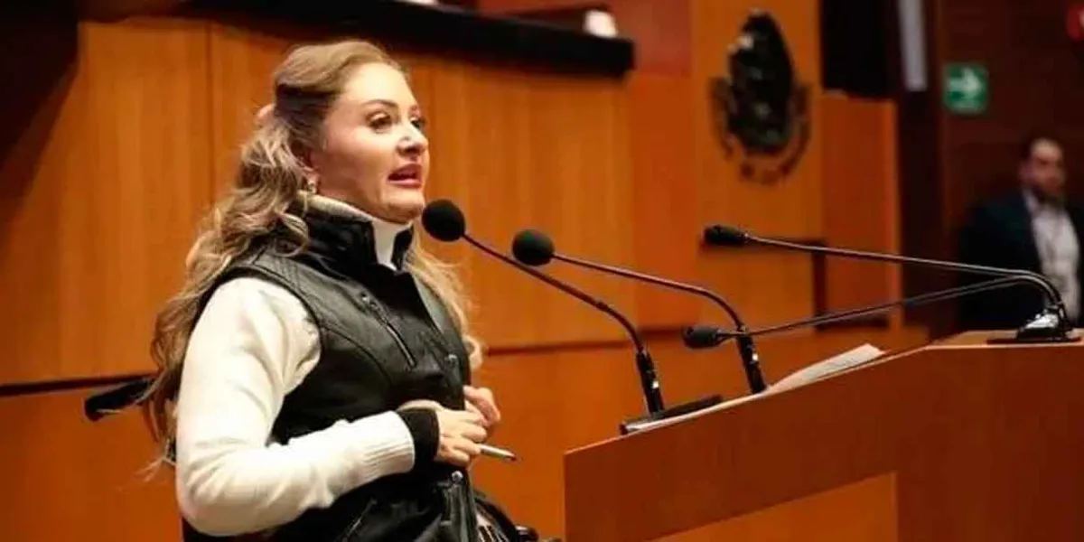 Claudia Anaya acusa