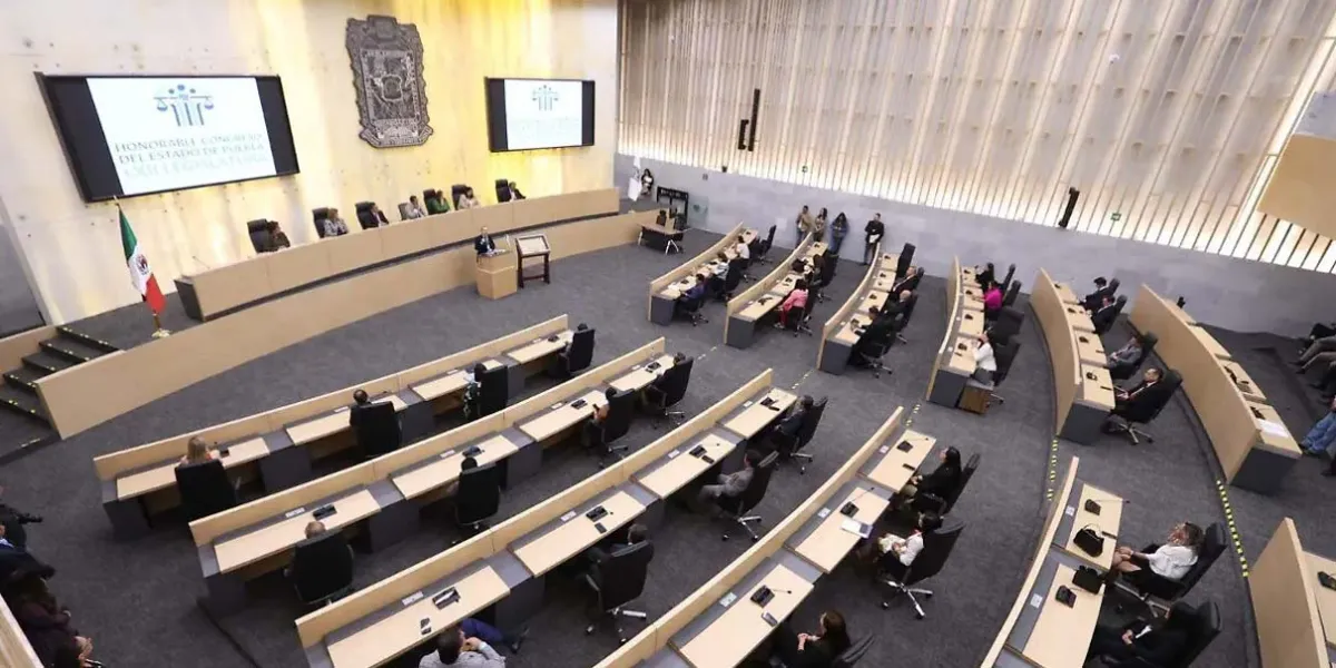 Diputados poblanos congelarán la Revocación de Mandato hasta el 2026