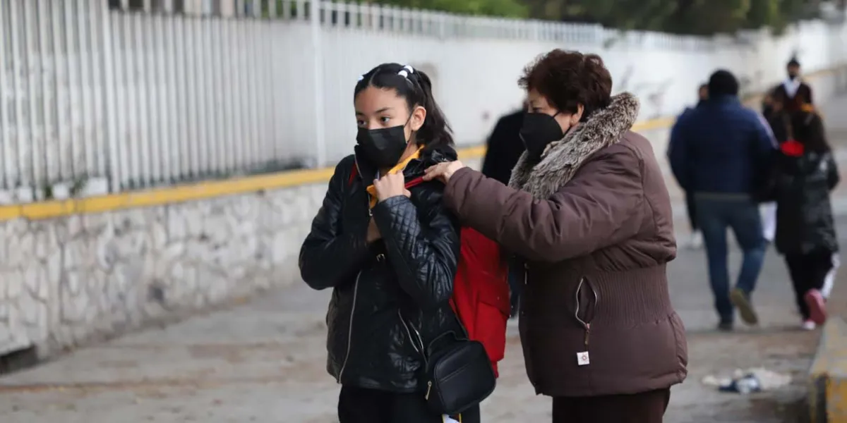 Desde este lunes arranca el horario de invierno escolar en Puebla