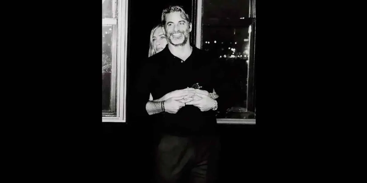 Jennifer Aniston hace oficial su romance con Jim Curtis