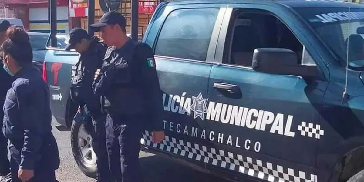 Locatarios golpean a presuntos ladrones y casi los linchan en Tecamachalco