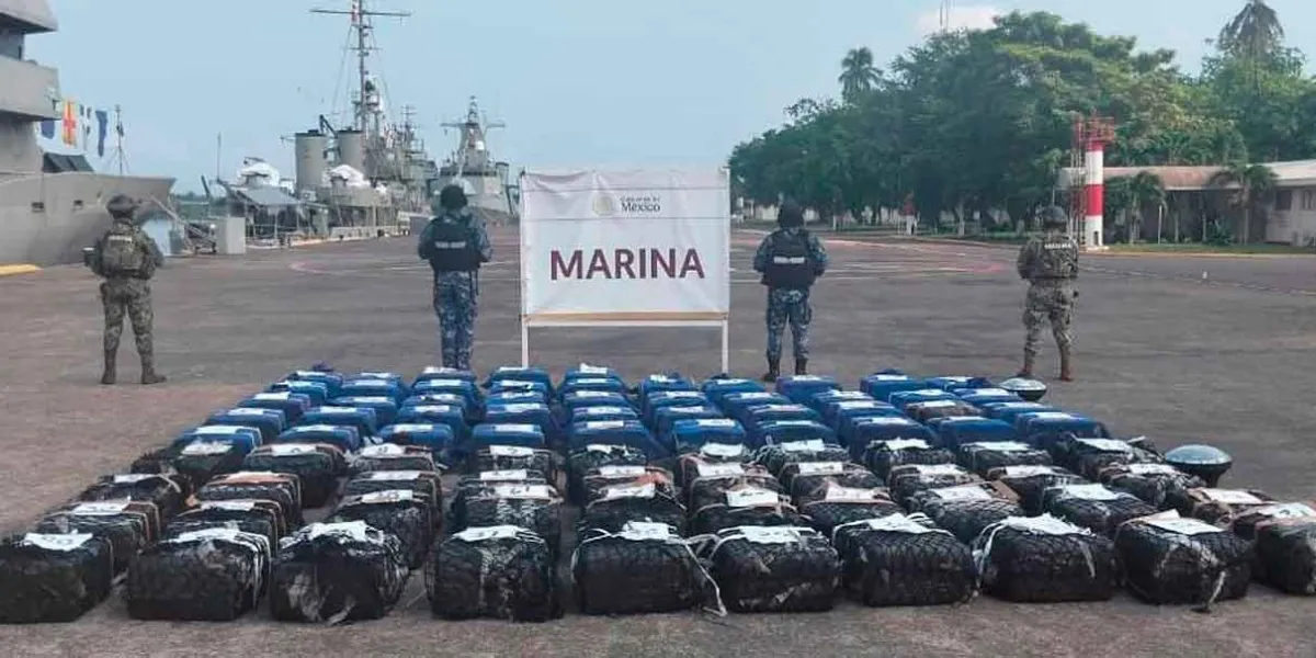  Marina asegura 2.5 toneladas de cocaína en costa de Michoacán 