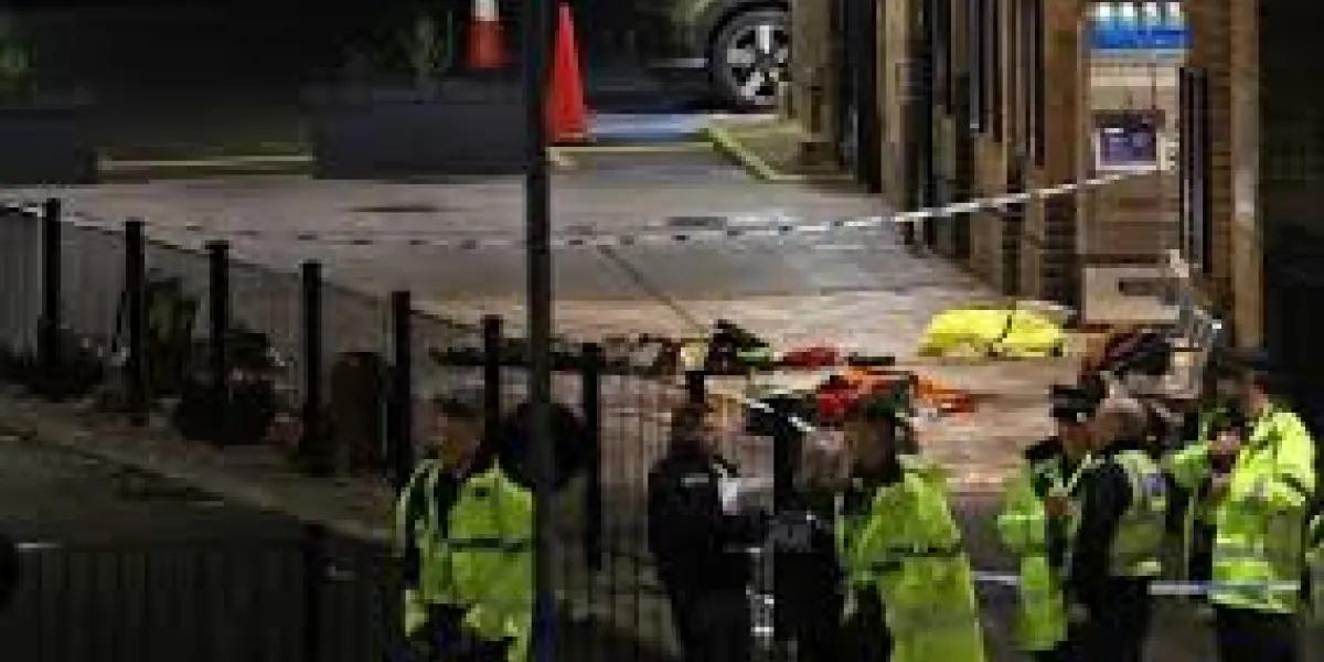 Ataque masivo con arma blanca en tren con destino a Londres deja once heridos