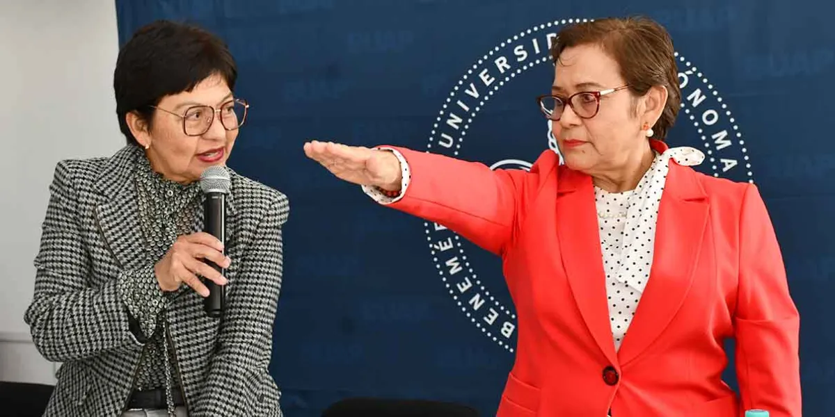 Irma García Ortega asume dirección de la Preparatoria 2 de Octubre tras cierre de gestión de Rosas Ibarra