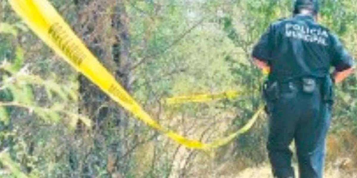 Abandonan cadáver en carretera de Pantepec