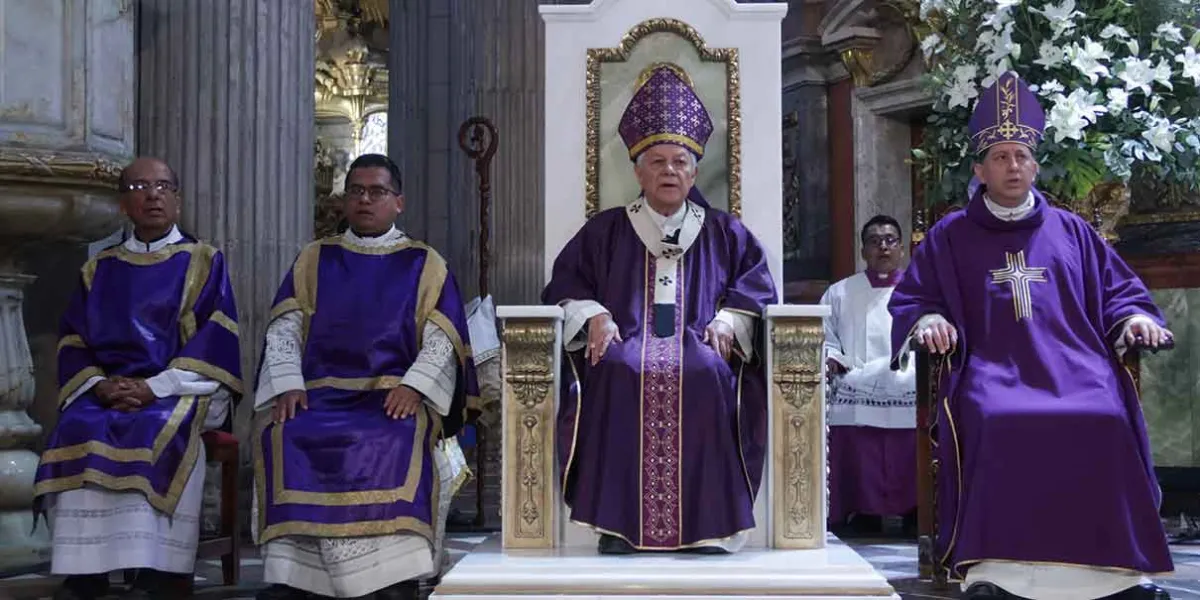 Entre velas, fe y preocupación social: Puebla abre el Adviento con un llamado urgente a recuperar valores