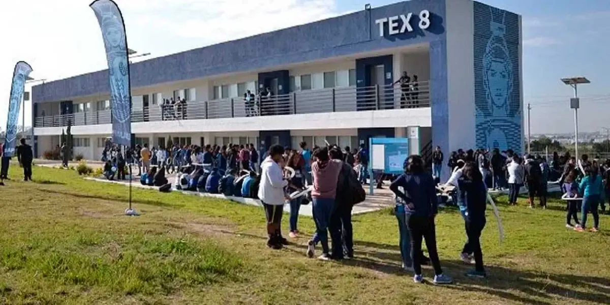 Clases en línea en las prepas y Campus Regionales de la BUAP este LUNES