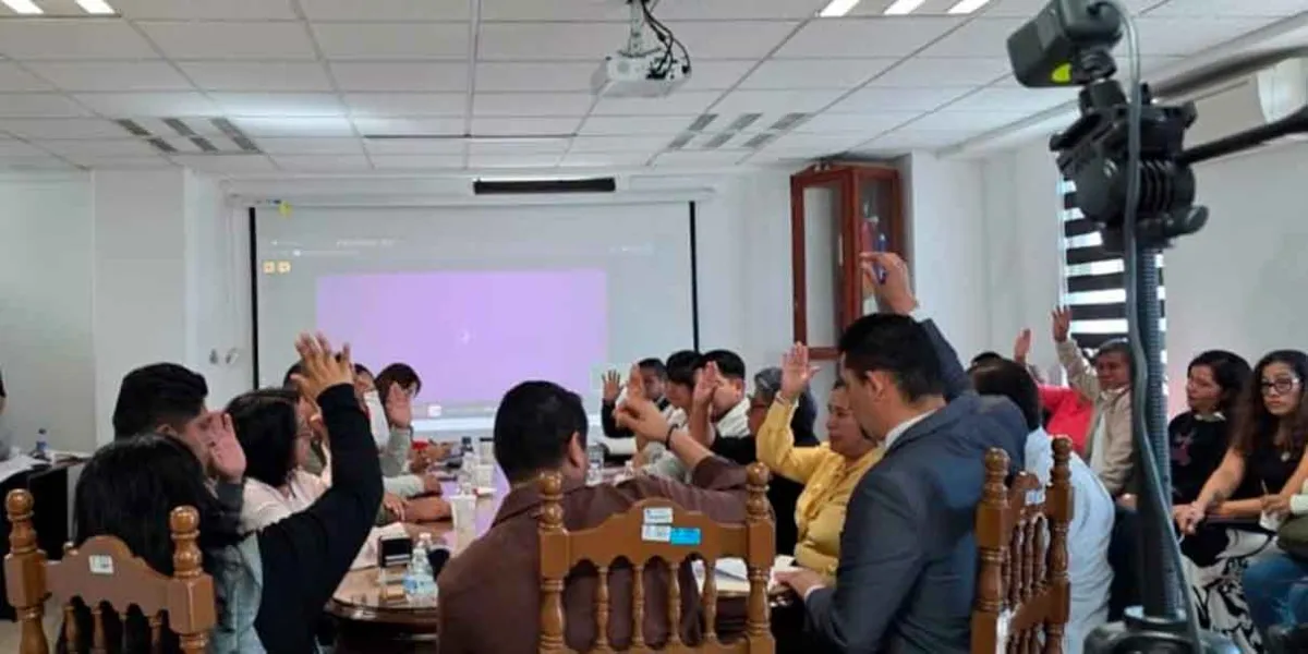 Cuautlancingo presenta avances en infraestructura, seguridad y educación ante el COPLADEMUN