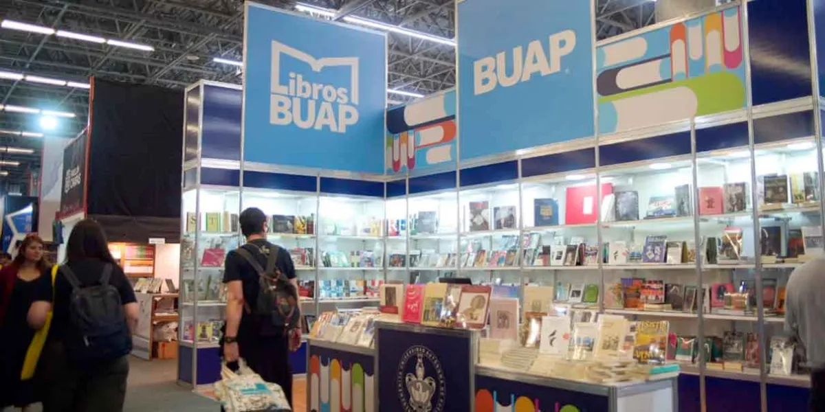  Las universidades son creadoras de conocimiento, generan lectores y promueven la cultura. Estas funciones fueron expuestas por la Máxima Casa de Estudios en Puebla durante la 39 edición de la Feria Internacional del Libro de Guadalajara (FIL), donde autores BUAP presentaron los siguientes títulos: Otra vez a las andadas. Bichos y algo más; Las fiestas de Día de Muertos: Carteles y calaveras; Voces de la Memoria para un relato; Juan de Palafox. Arte e imagen sacra del poder y Miguel Miramón. Militar y Estr